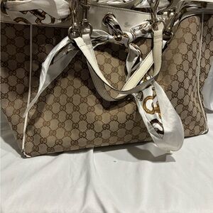 Gucci Tan and Cream Tote Bag